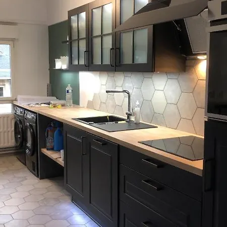 Bedinreims Luxe Wonderful Calm In Center, Ideal For 2 Adults And 3 Children Free Parking 아파트 *